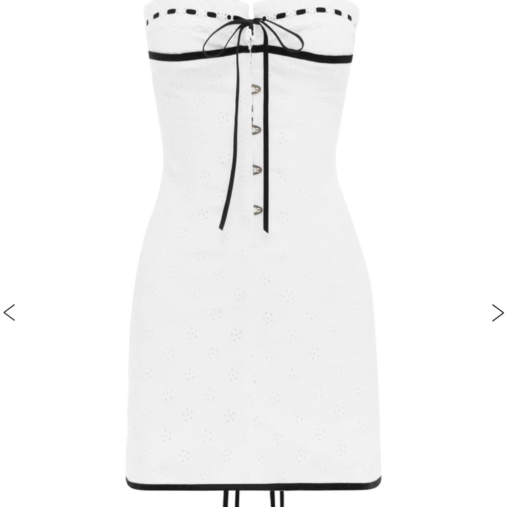 With Jean Sabrin dress - Picture 5 of 9